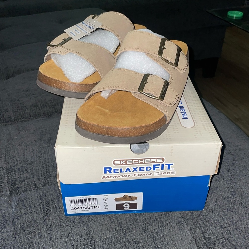 Skechers Relaxed Fit memory foam 360